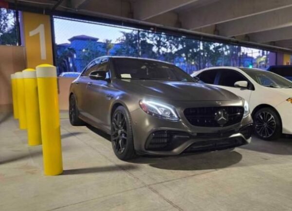 2018 Mercedes E 63S AMG / Striker Car