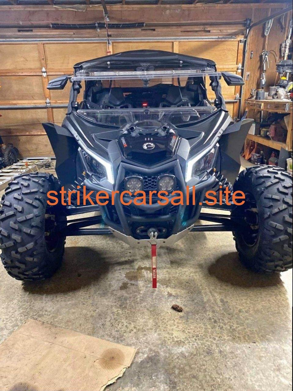 2018 CAN-AM x3 xrs turbo / Striker Car