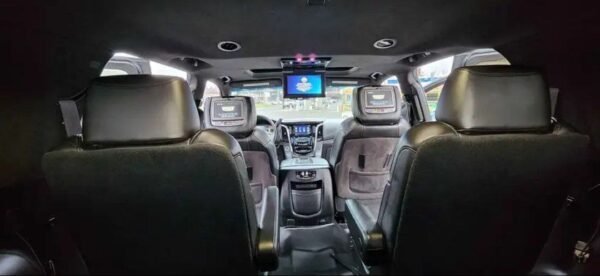 2018 Cadillac Escalade · Platinum Sport / Striker Car - Image 3