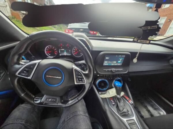 2017 Chevrolet Camaro LT 2.OL FI - Image 2