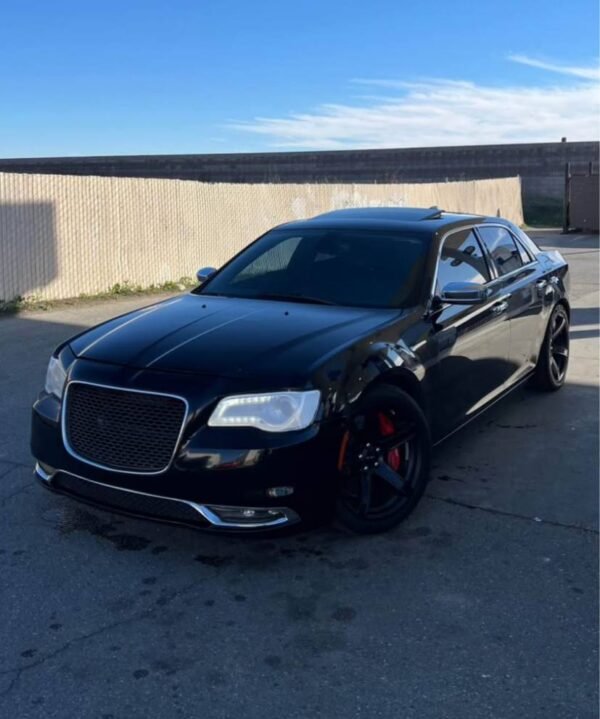 2016 Chrysler 300 SRT