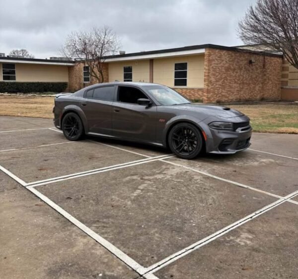 2017 Dodge Charger · R/T Scat Pack