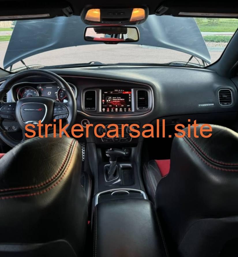 2016 Dodge Charger Scat Pack - Image 4