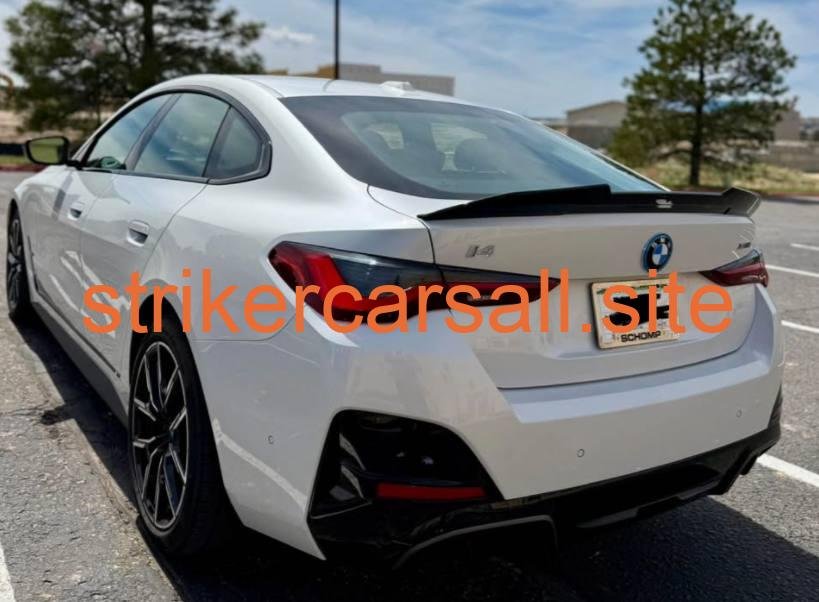 2025 BMW i4 路 40e - Image 5