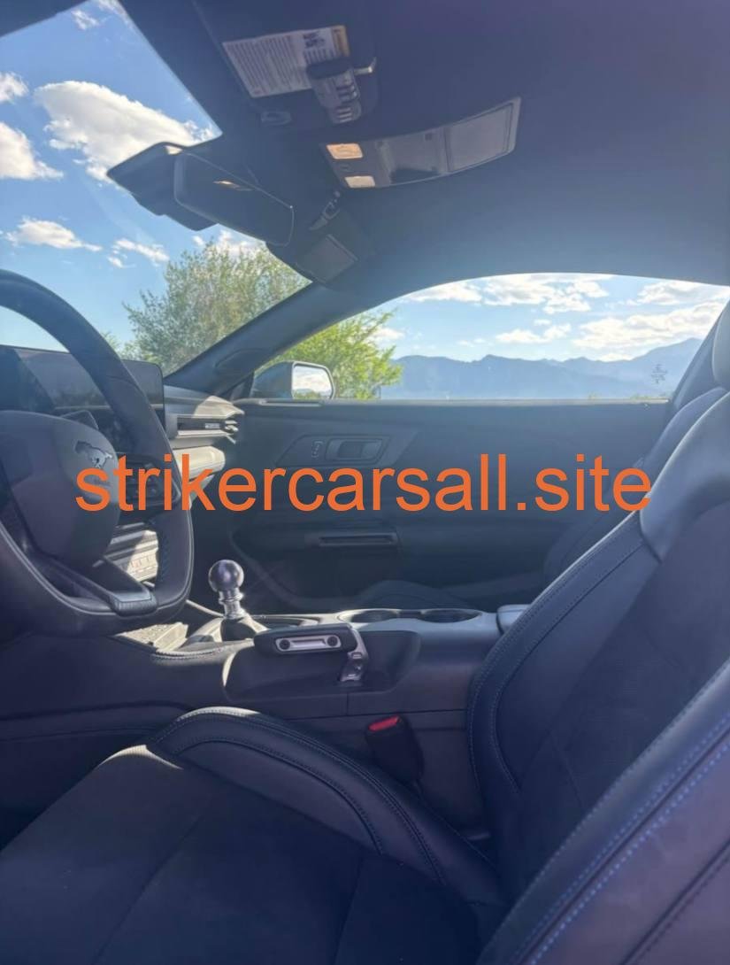 2024 Ford Mustang Dark horse - Image 4