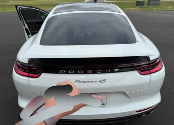 2020 Porsche Panamera 4S - Image 5