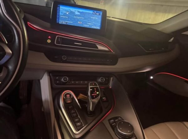 BMW I8 2017 - Image 5