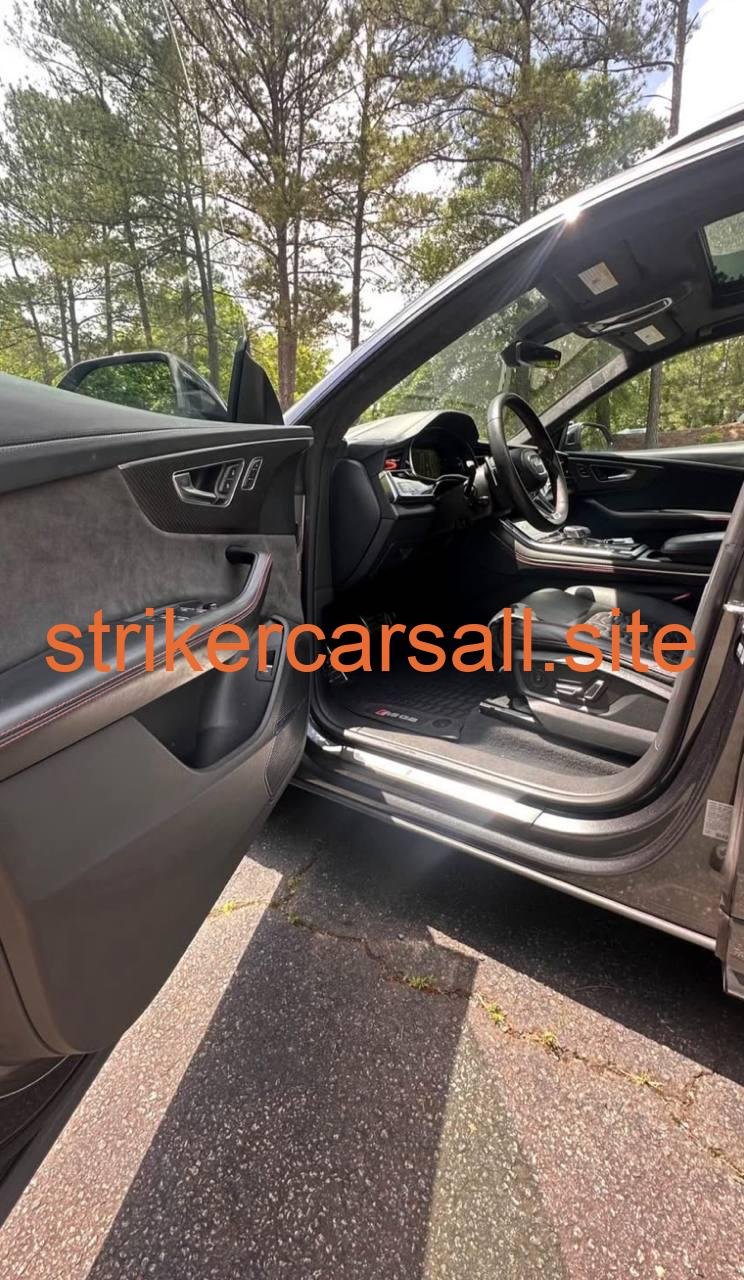 2021 Audi RS Q8 - Image 2