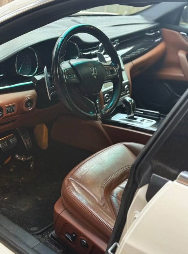 2015 Maserati Quattroporte S Q4 - Image 2