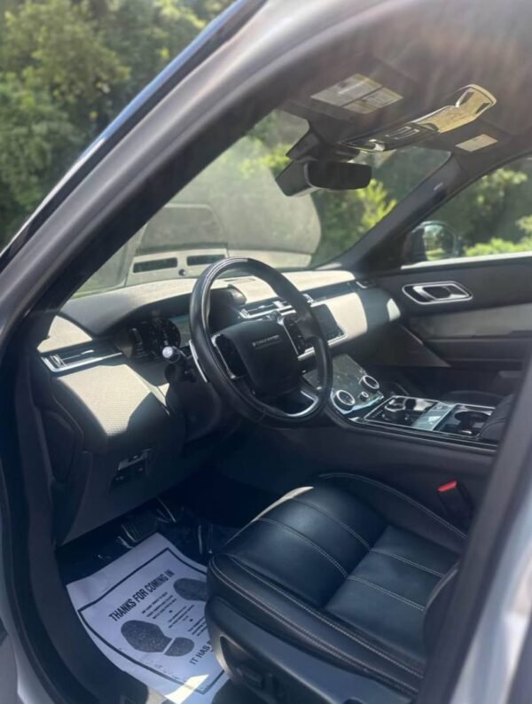 2018 Land Rover Range Rover Velar · R-Dynamic S P250 - Image 5