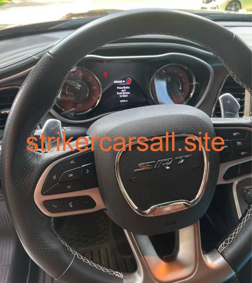 2022 Dodge Challenger SRT Hellcat - Image 4