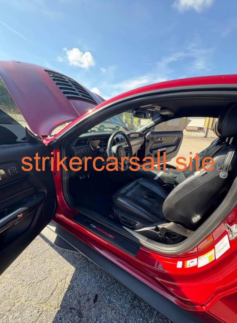 2020 Ford Mustang Shelby GT500 Cobra - Image 2