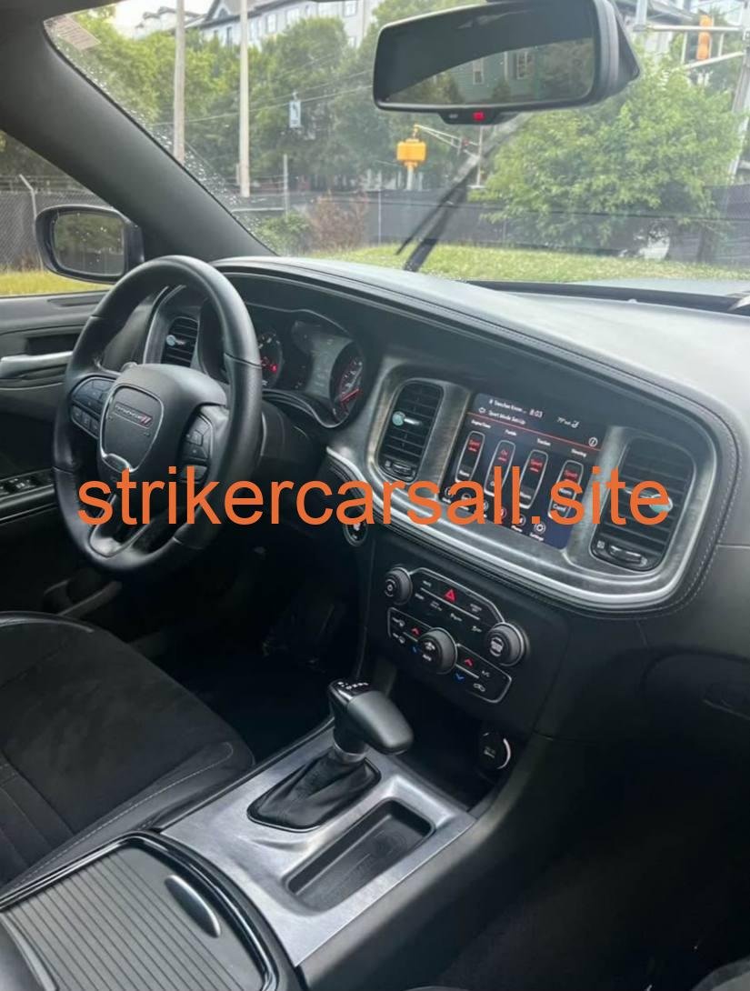 2021 Daytona Charger rt - Image 4