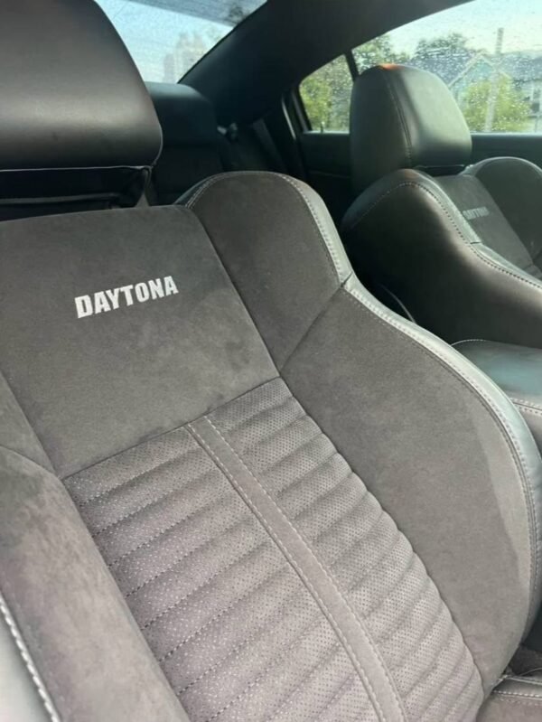 2021 Daytona Charger rt - Image 3