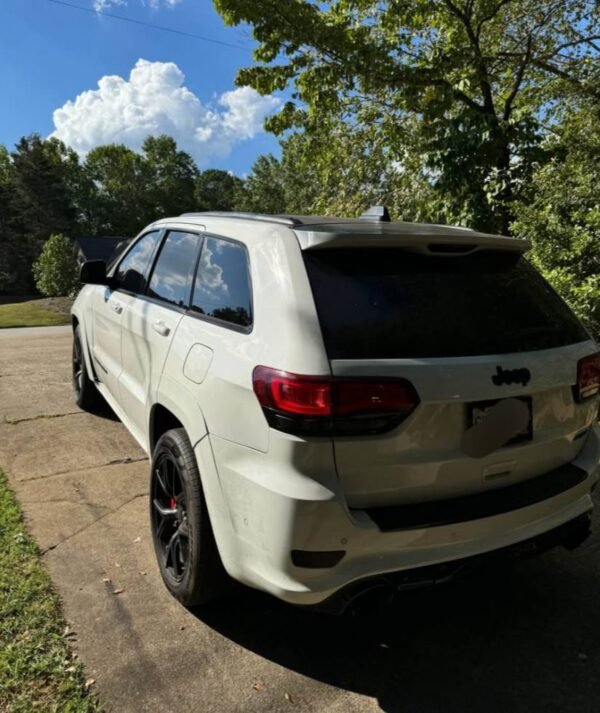 2019 Jeep Grand Cherokee · SRT - Image 4