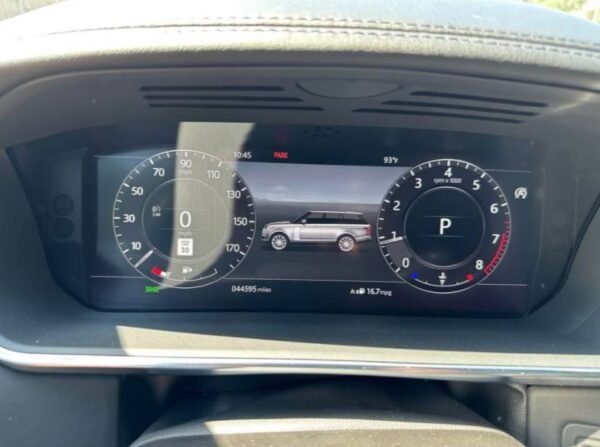 2019 Land Rover Range Rover P525 HSE - Image 2