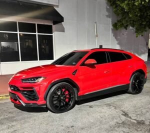 2019 Lamborghini Urus