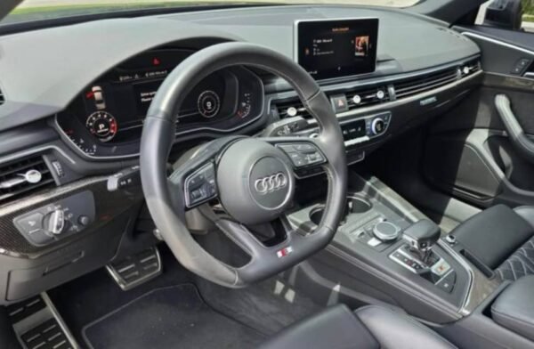 2019 Audi - Image 2