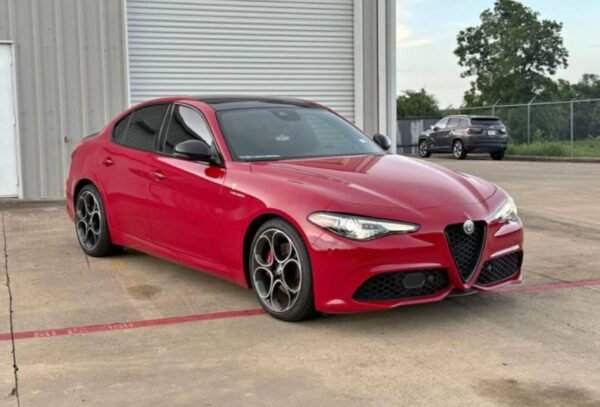 2022 Alfa Romeo Giulia
