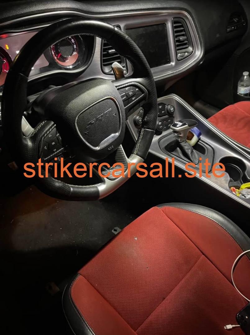 2019 Dodge Challenger Scatpack - Image 4