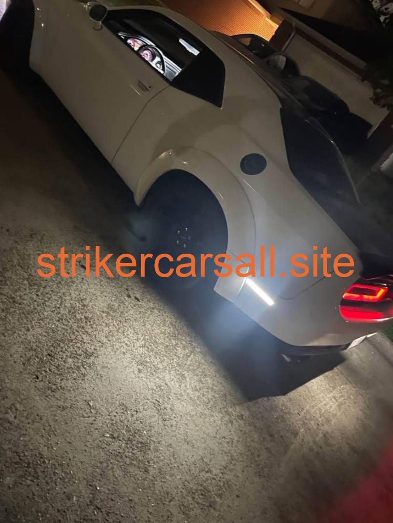 2019 Dodge Challenger Scatpack - Image 3