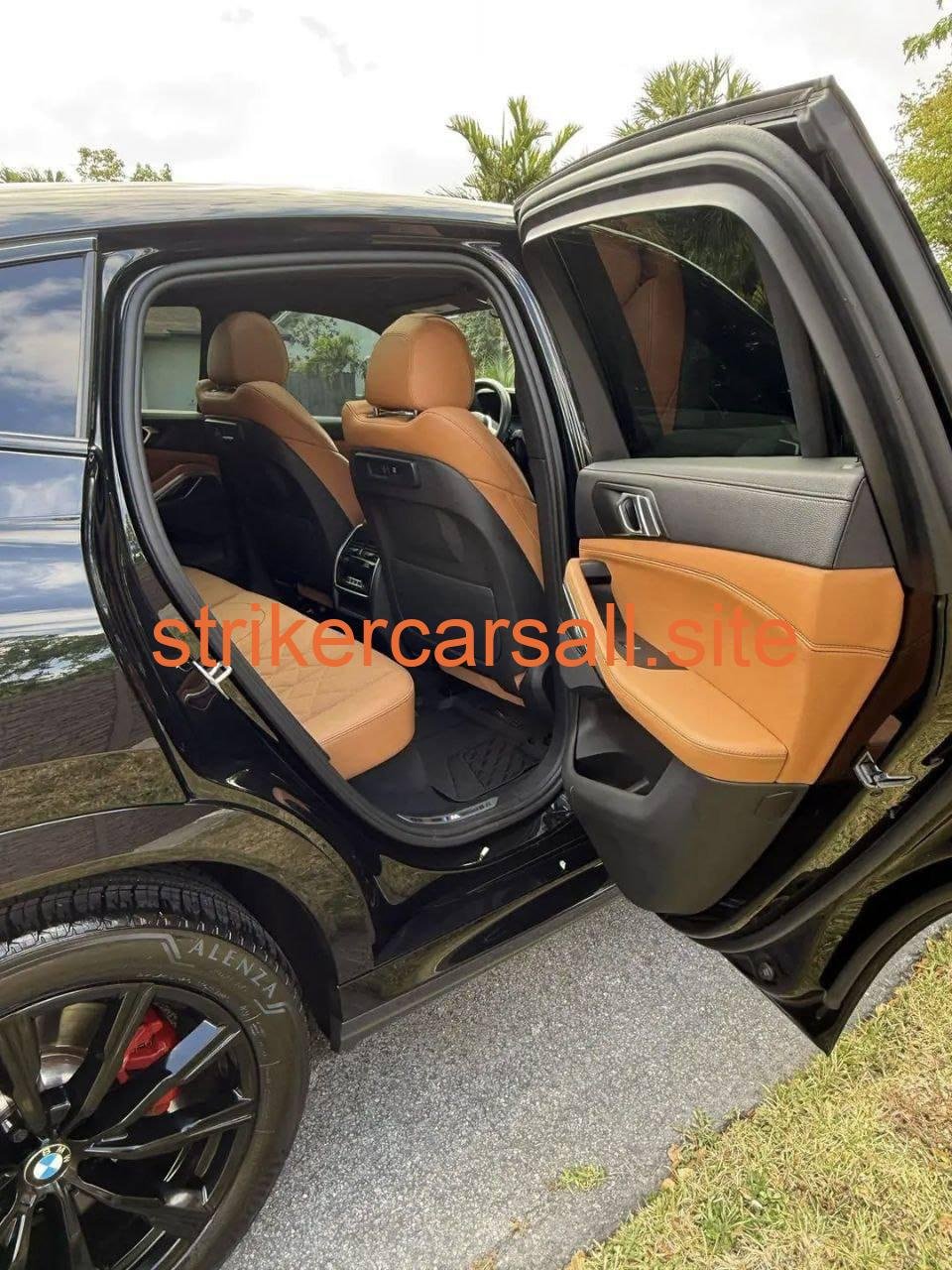 2023 BMW X6 路 Sport utility9000 miles - Image 4