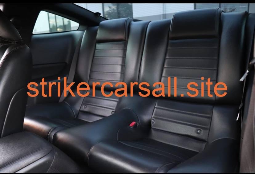 Ford Mustang - Image 8