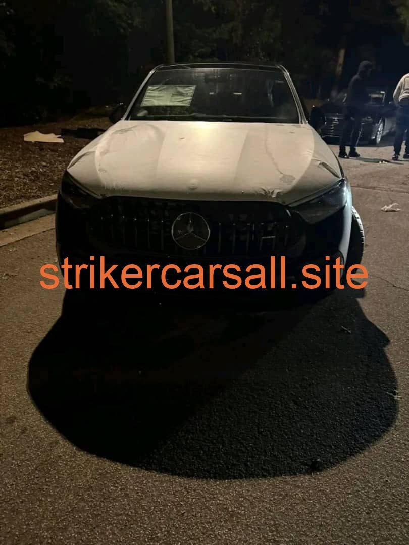 Brand new 2025 gle 43 - Image 4