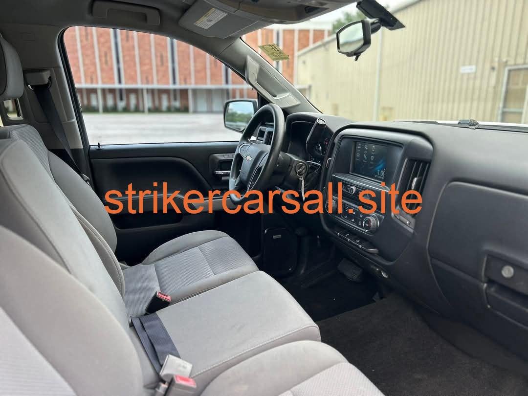 2018 Chevrolet Silverado - Image 8