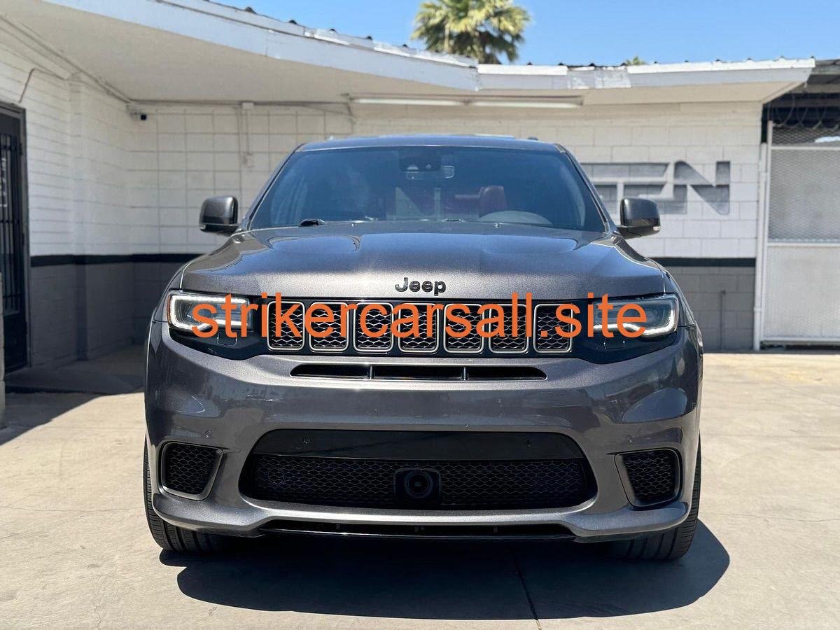 2019 jeep Grand Cherokee TrackHawk - Image 2