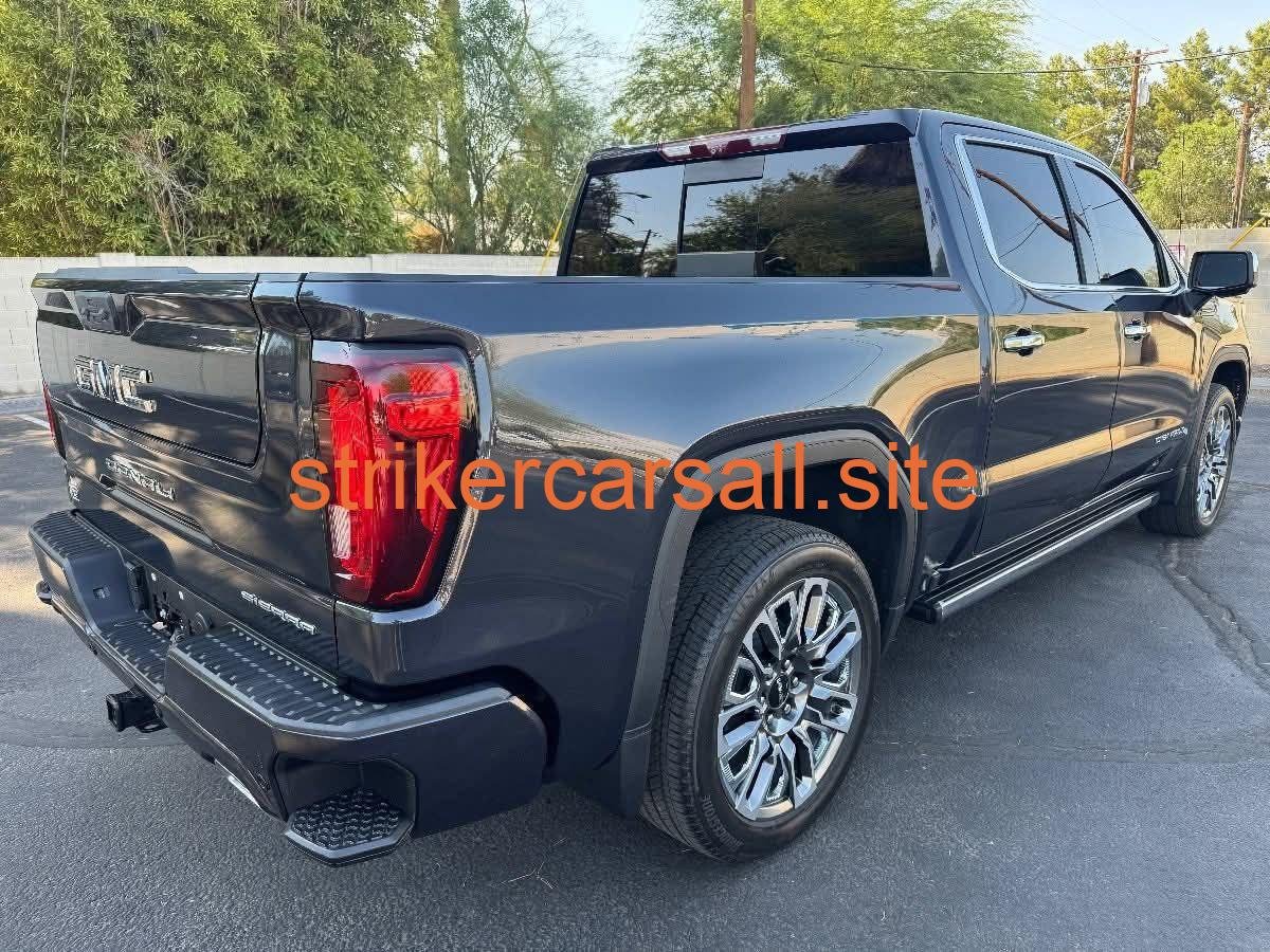 2023 Denali ULTIMATE - Image 5