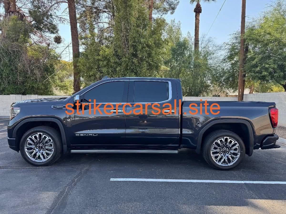 2023 Denali ULTIMATE - Image 4