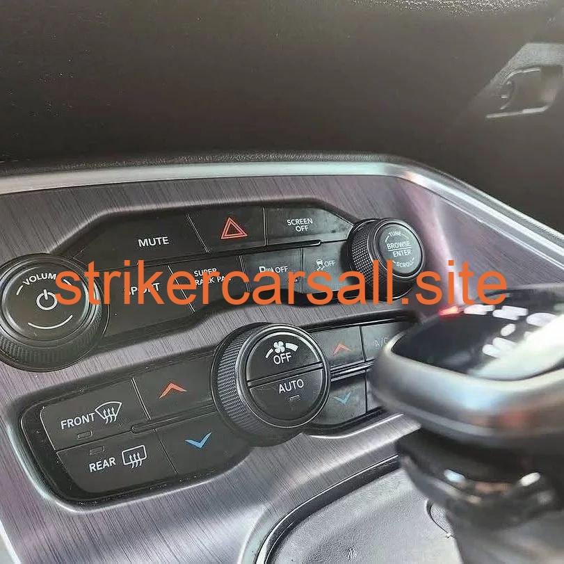 2018 Dodge Challenger scat pack - Image 7