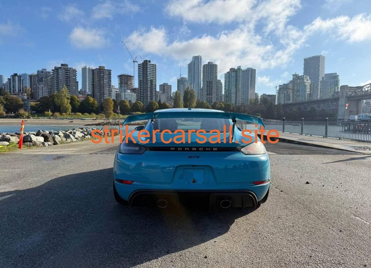 2021 Porsche Cayman 718 GT4 - Image 4