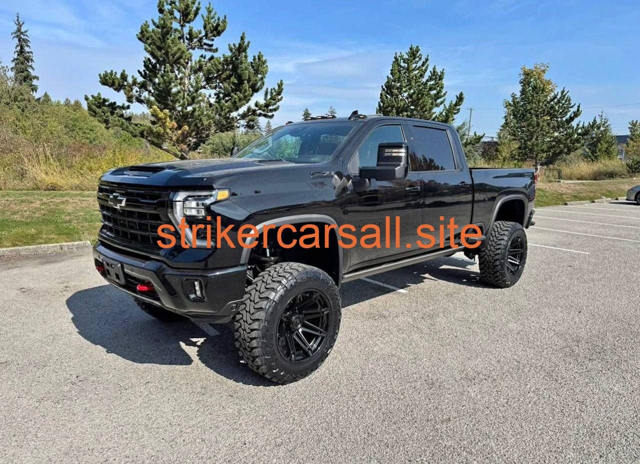 2025 Chevrolet Silverado 3500 Crew Cab