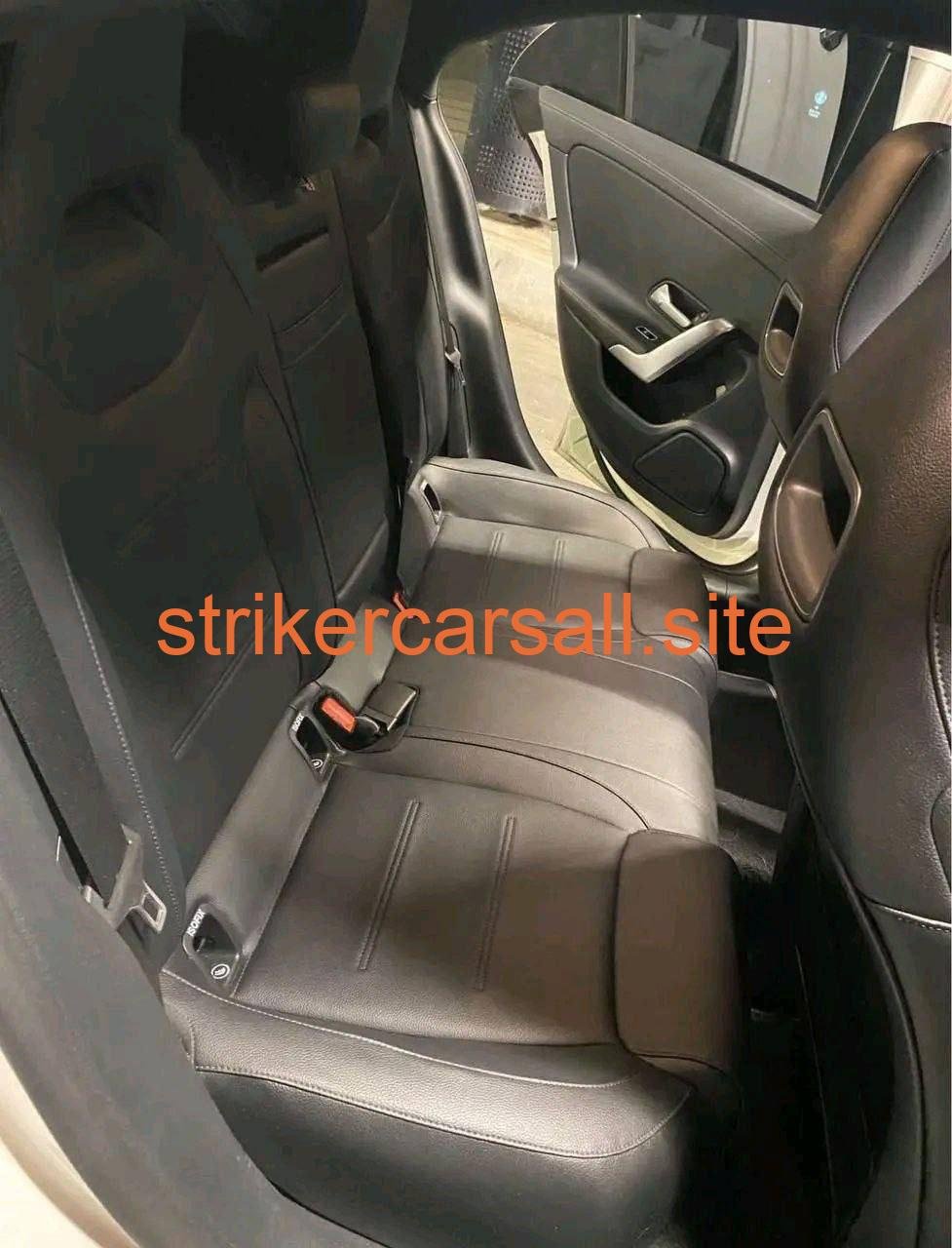 2020 Mercedes Benz CLA 250 4MATIC Coupe 4D - Image 4