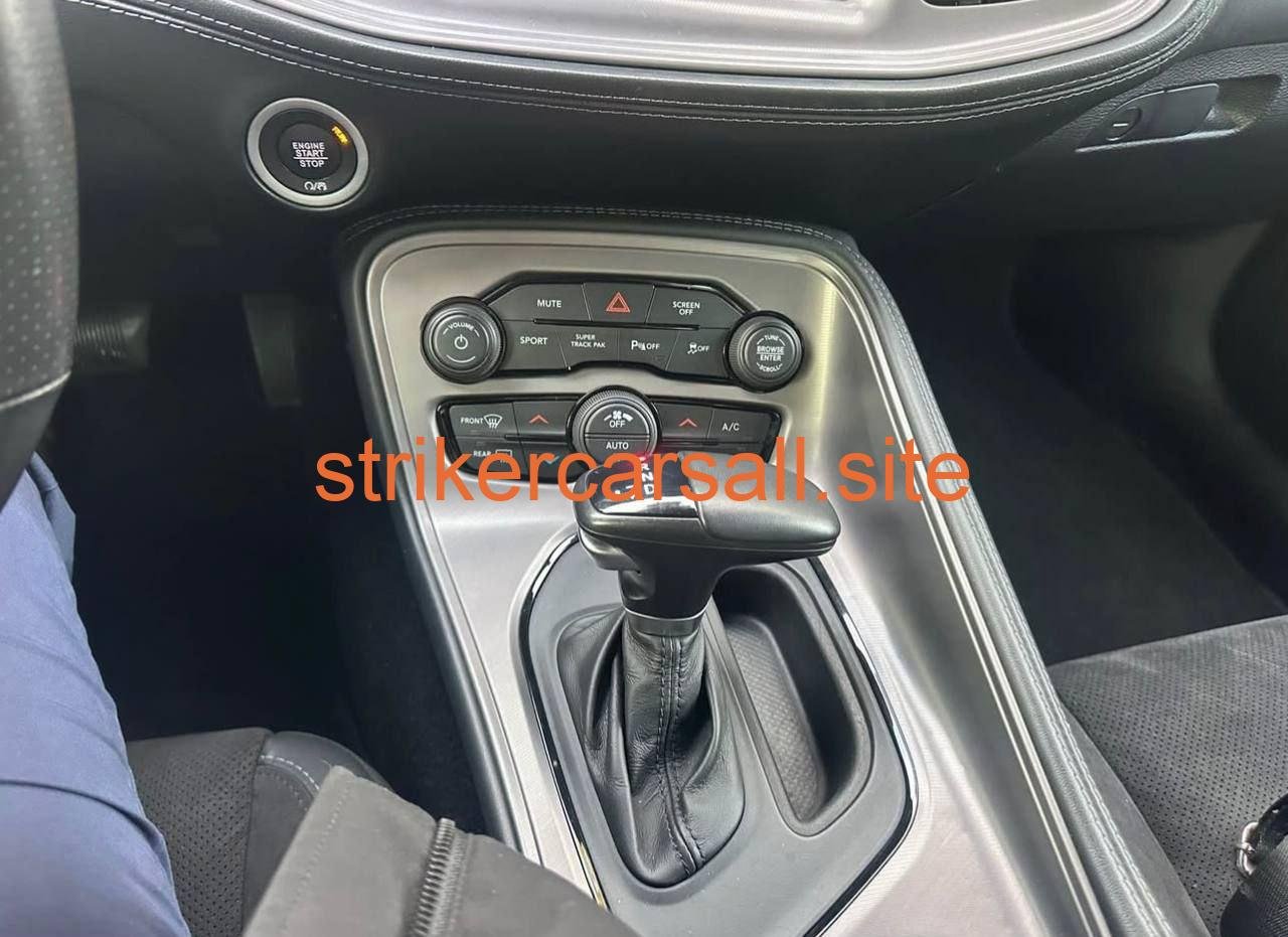 2023 Dodge Challenger - Image 6