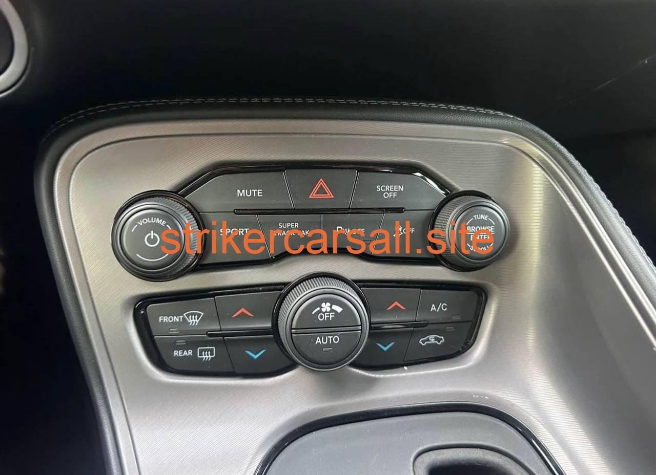 2023 Dodge Challenger - Image 7