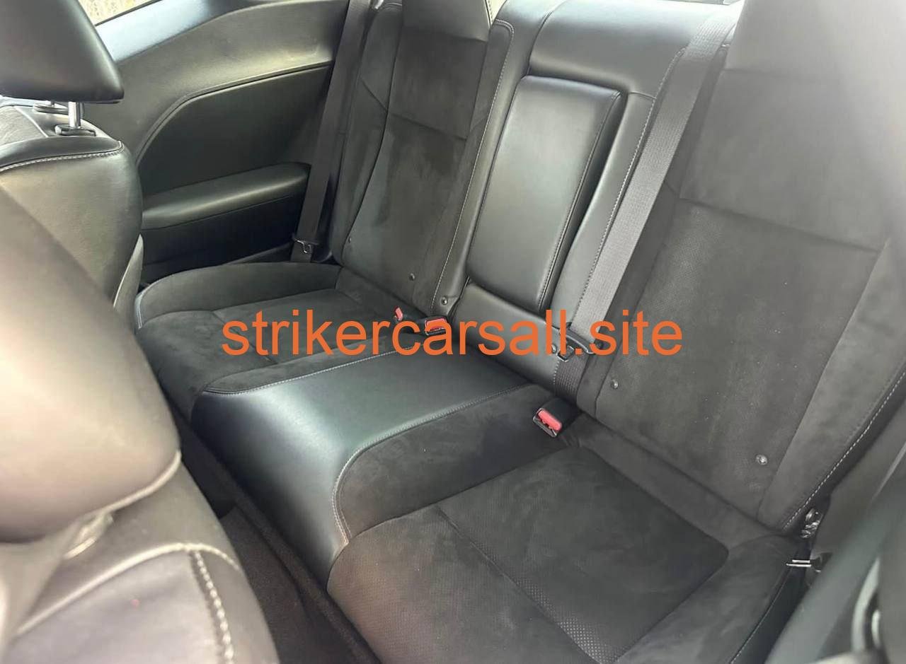 2023 Dodge Challenger - Image 9