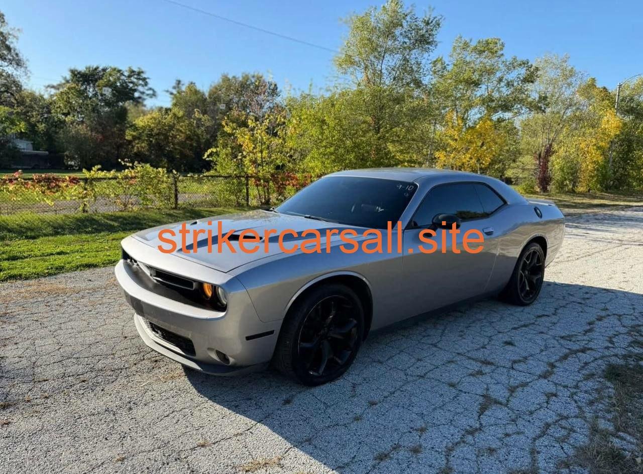 2015 Dodge Challenger Sxt