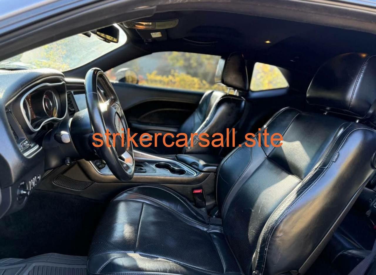 2015 Dodge Challenger Sxt - Image 5