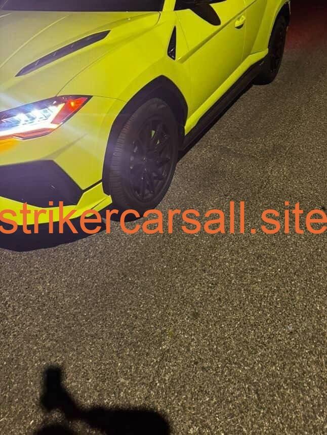 2022 lamborghini Urus - Image 4