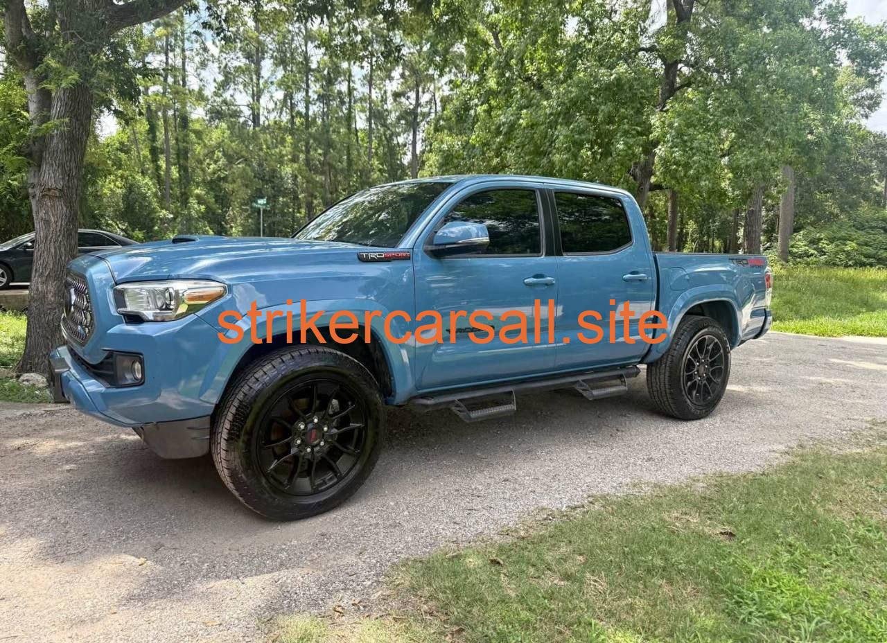 2019 Toyota Tacoma Double Cab 路 TRD Sport Pickup 4D 5 ft