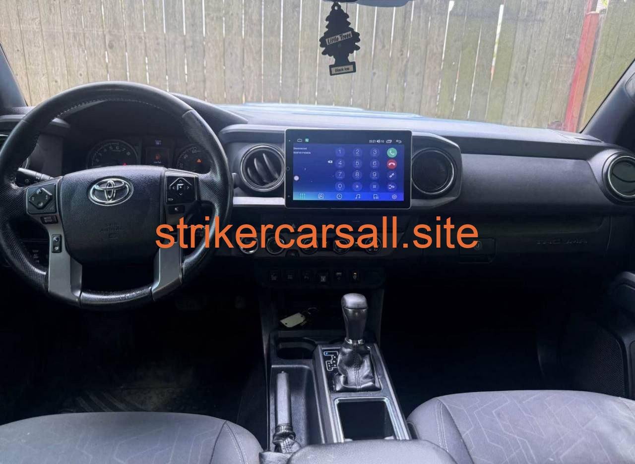 2019 Toyota Tacoma Double Cab 路 TRD Sport Pickup 4D 5 ft - Image 6