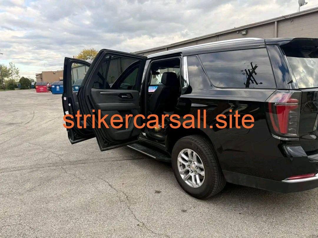 2025 Chevy Tahoe LT Suv , black leather luxury interior. - Image 4