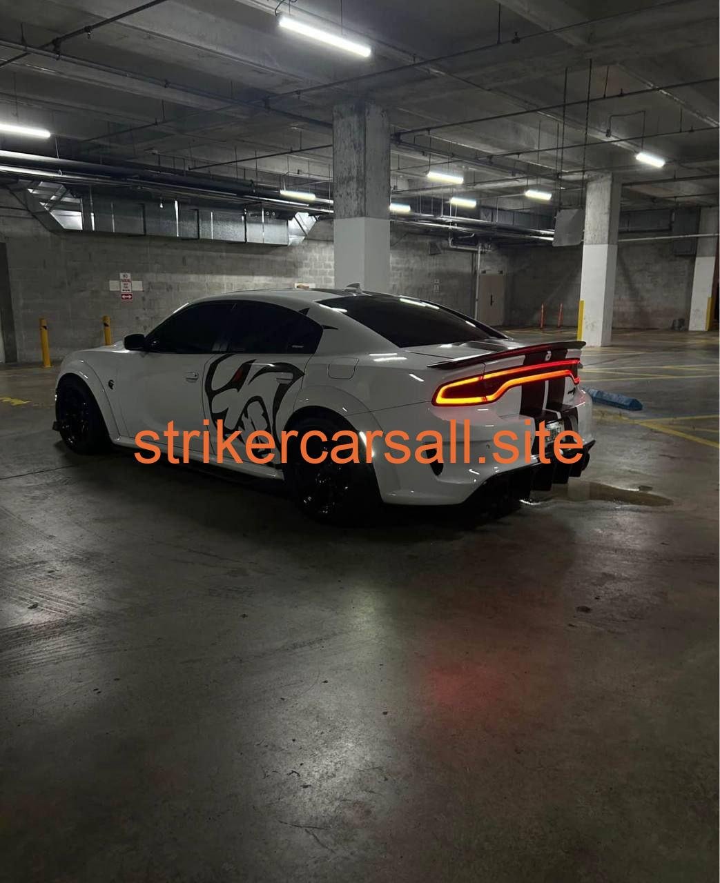 2021 Dodge Charger 路 Hellcat Redeye - Image 3