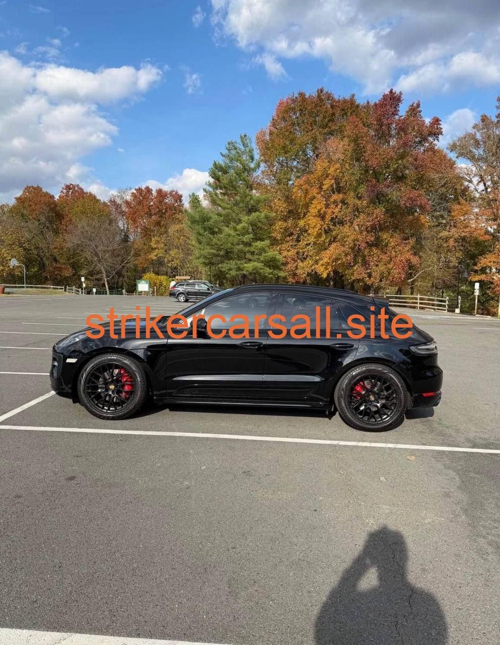 2021 Porsche Macan - Image 4