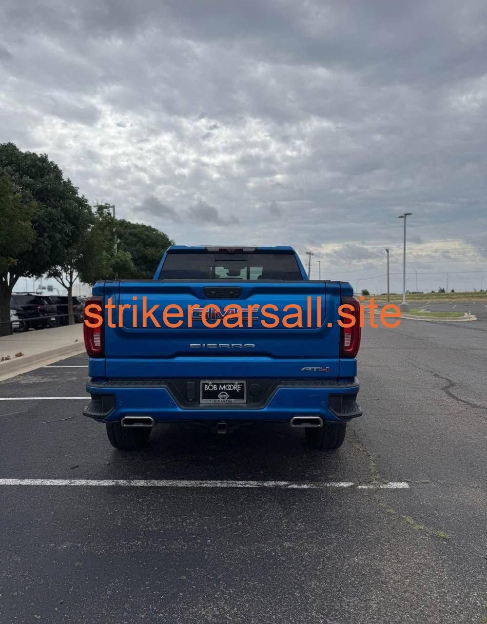 2023 GMC Sierra (Classic) 1500 Crew Cab 路 AT4 - Image 5