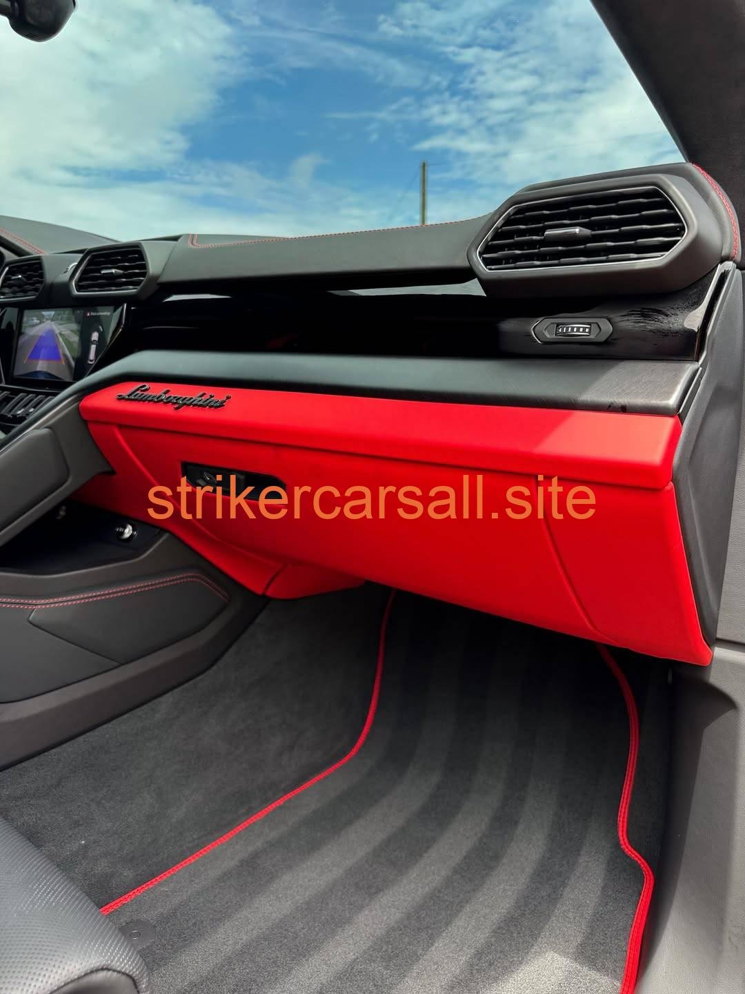 2024 Lamborghini Urus - Image 9