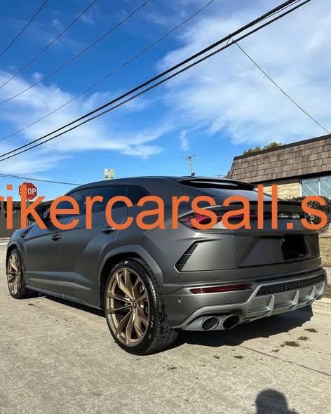 2022 Lamborghini Urus - Image 3